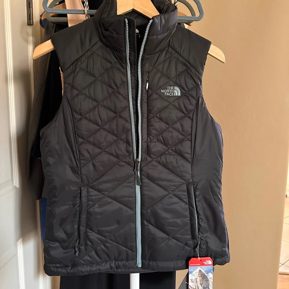 The North Face Women's Blaze Vest in Blue - Picture 3 of 6